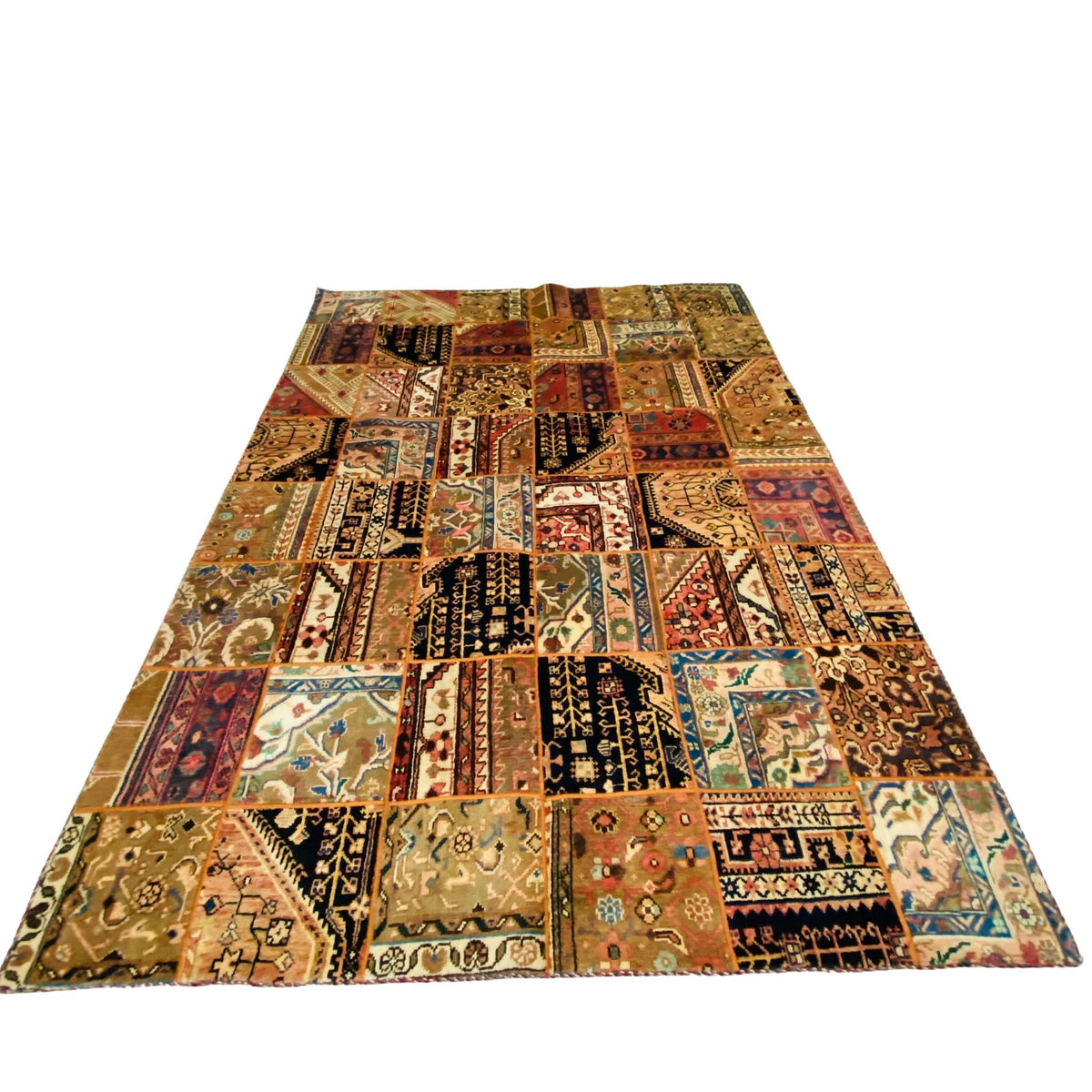 Großer Patchwork Teppich, 240 × 182 cm (7,9 × 6,0 ft), handgeknüpftes Unikat
