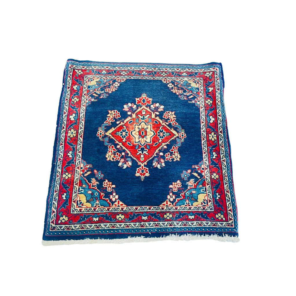 Poshti Orientteppich Blau Rot Rautenmedaillon, 77 × 66 cm (2,5 × 2,2 ft), handgeknüpftes Unikat