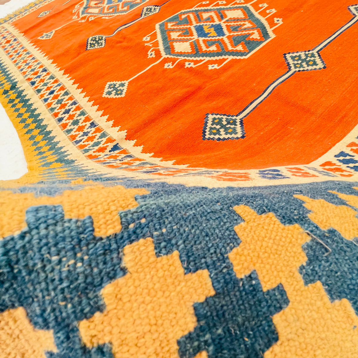 Kelim Teppich Orange Doppelmedaillon, handgewebtes Unikat – Ansicht 8